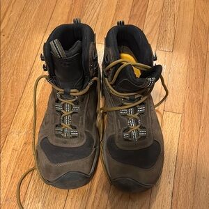 Men's Brown Hiking Boots